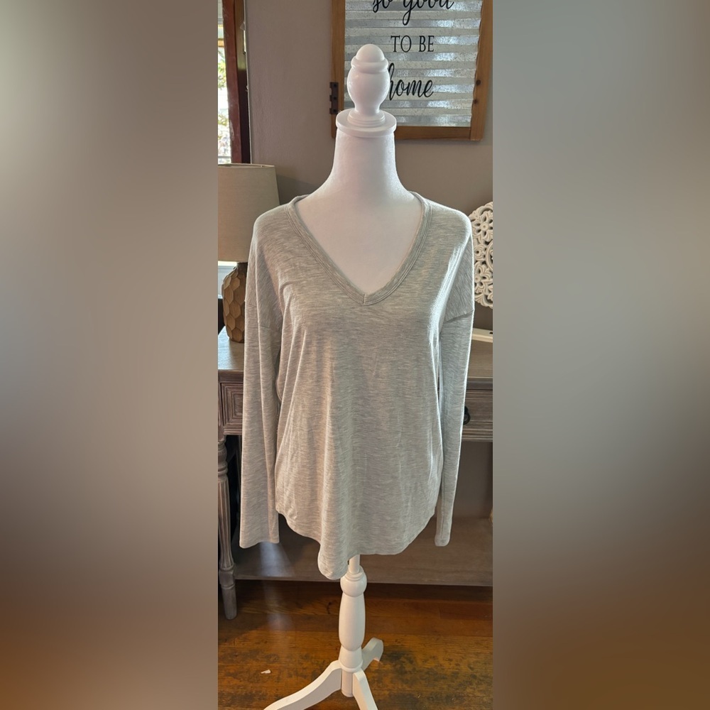 Athleta V Neck